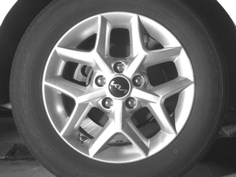 Used 2025 Kia Soul LX w/ LX Technology Package FWD image 15