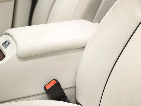 Used 2017 Rolls-Royce Ghost RWD image 22