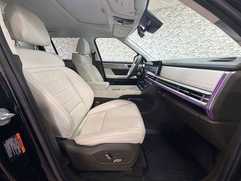 Certified 2025 Hyundai Santa Fe Calligraphy image 10