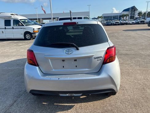 Used 2016 Toyota Yaris LE FWD image 6