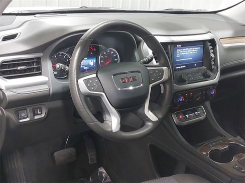 Used 2023 GMC Acadia SLE w/ Driver Convenience Package image 18