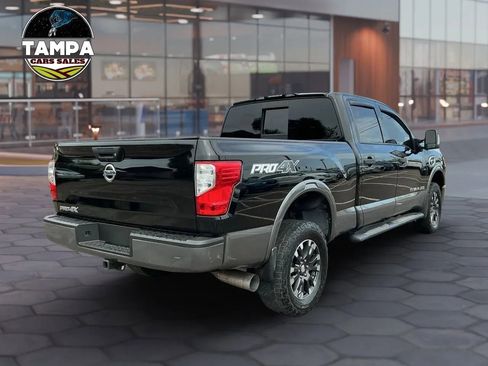 Used 2017 Nissan Titan PRO-4X image 5