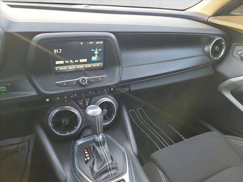 Used 2018 Chevrolet Camaro LT w/ RS Package image 19