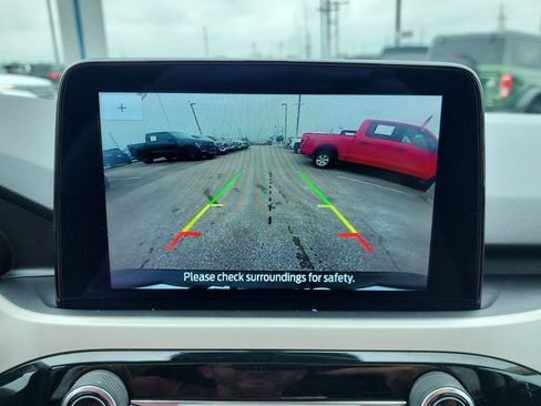 Used 2020 Ford Escape SE image 23