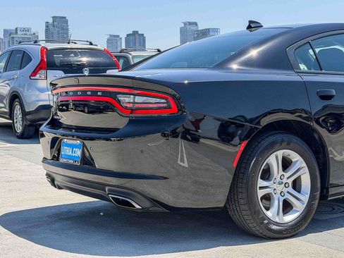 Used 2023 Dodge Charger SXT RWD image 9