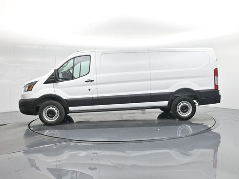 New 2026 Ford Transit 150 Low Roof RWD image 30