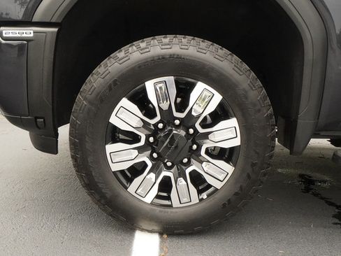 Used 2024 GMC Sierra 2500 Denali w/ Denali Reserve Package AWD/4WD image 46