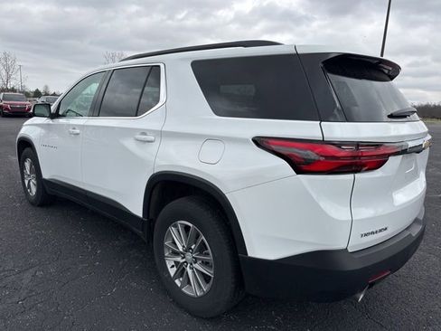 Used 2023 Chevrolet Traverse LT image 6