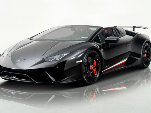 Used 2018 Lamborghini Huracan Performante AWD/4WD image 22