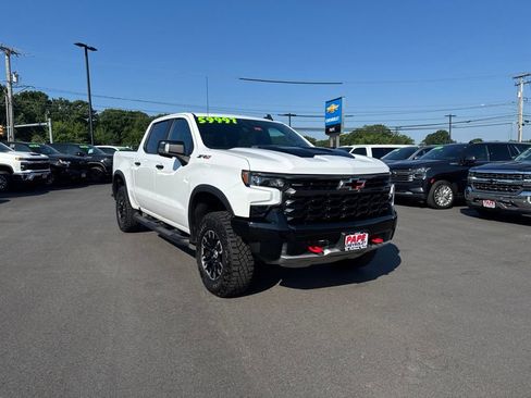 Used 2024 Chevrolet Silverado 1500 ZR2 w/ Technology Package AWD/4WD image 2