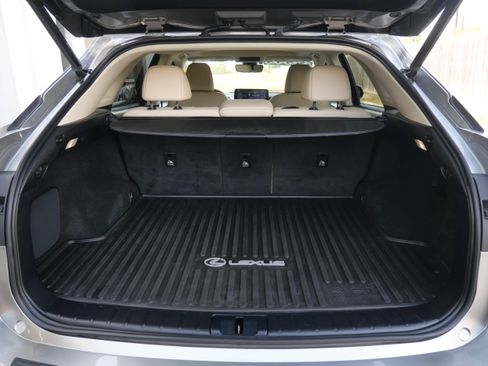 Certified 2022 Lexus RX 350 FWD w/ Premium Package image 8