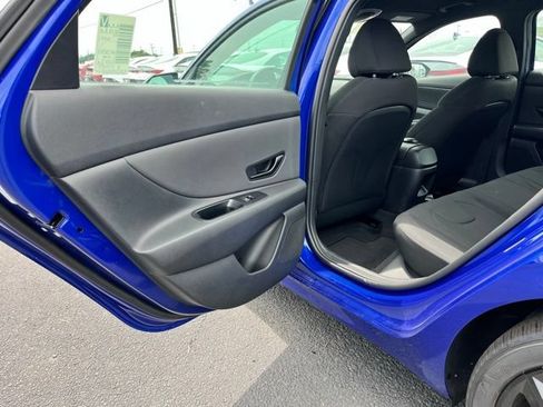 New 2026 Hyundai Elantra Sport w/ Cargo Package FWD image 17