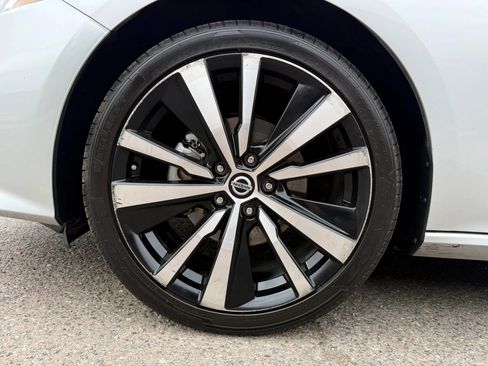 Used 2022 Nissan Altima 2.5 SR FWD image 45