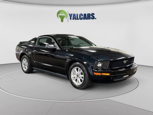 Used 2007 Ford Mustang Premium RWD image 7