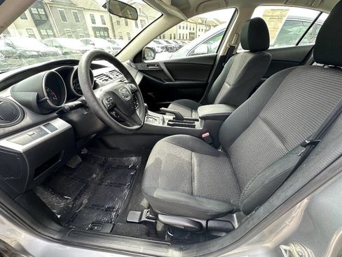 Used 2013 MAZDA MAZDA3 i Sport image 4