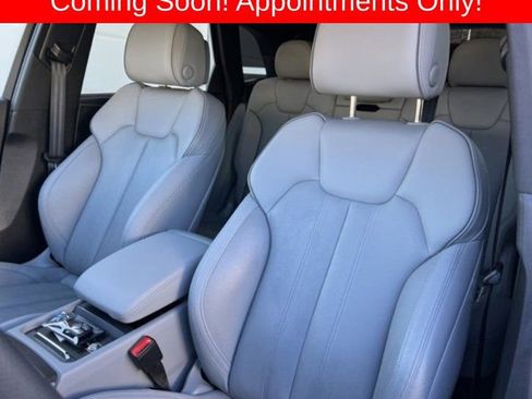 Used 2024 Audi Q5 e Prestige AWD/4WD image 3
