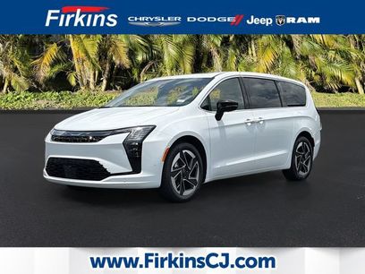 New 2027 Chrysler Pacifica Limited