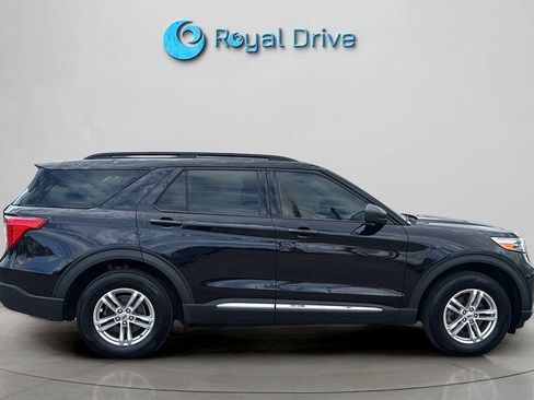 Used 2022 Ford Explorer XLT w/ Class IV Trailer Tow Package AWD/4WD image 7