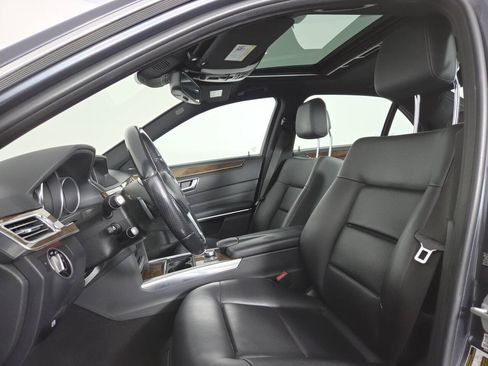 Used 2016 Mercedes-Benz E 350 4MATIC Sedan image 17