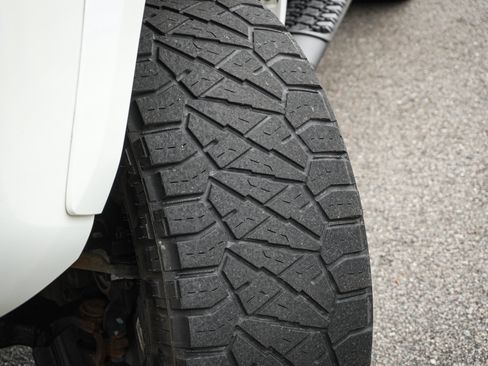 Used 2022 Toyota Tacoma SR5 w/ Technology Package RWD image 12