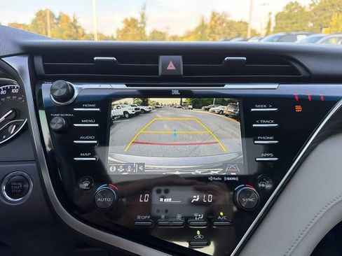 Used 2018 Toyota Camry XLE w/ Driver Assist Package FWD image 27