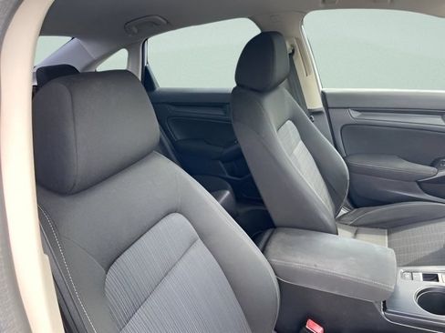 Used 2022 Honda Civic LX image 6