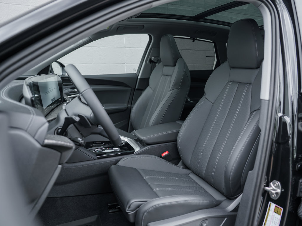 New 2026 Audi Q5 Premium Plus AWD/4WD image 8
