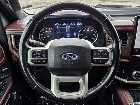 Used 2023 Ford Expedition Limited image 18