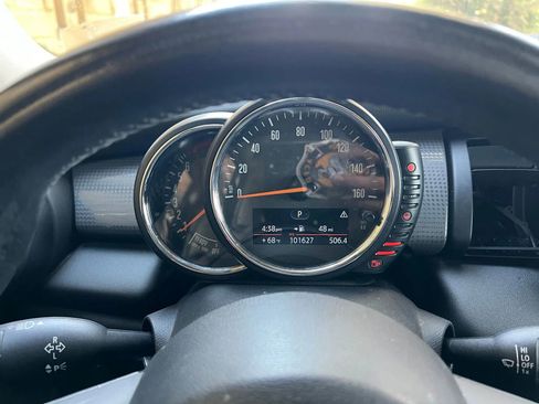 Used 2015 MINI Cooper 4-Door Hardtop image 10