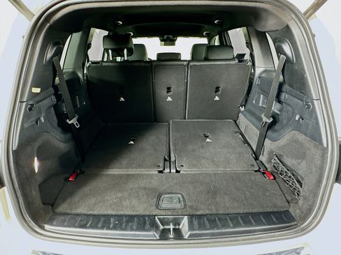 Used 2023 Mercedes-Benz GLB 250 4MATIC image 28