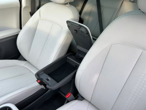 Used 2024 Hyundai Ioniq 5 Limited image 32