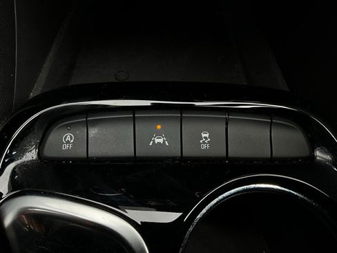 Used 2025 Buick Encore GX Preferred image 22