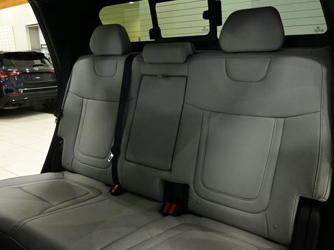 Used 2025 Hyundai Santa Cruz SEL image 16