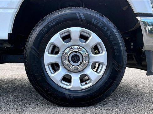 Used 2024 Ford F250 XLT image 35