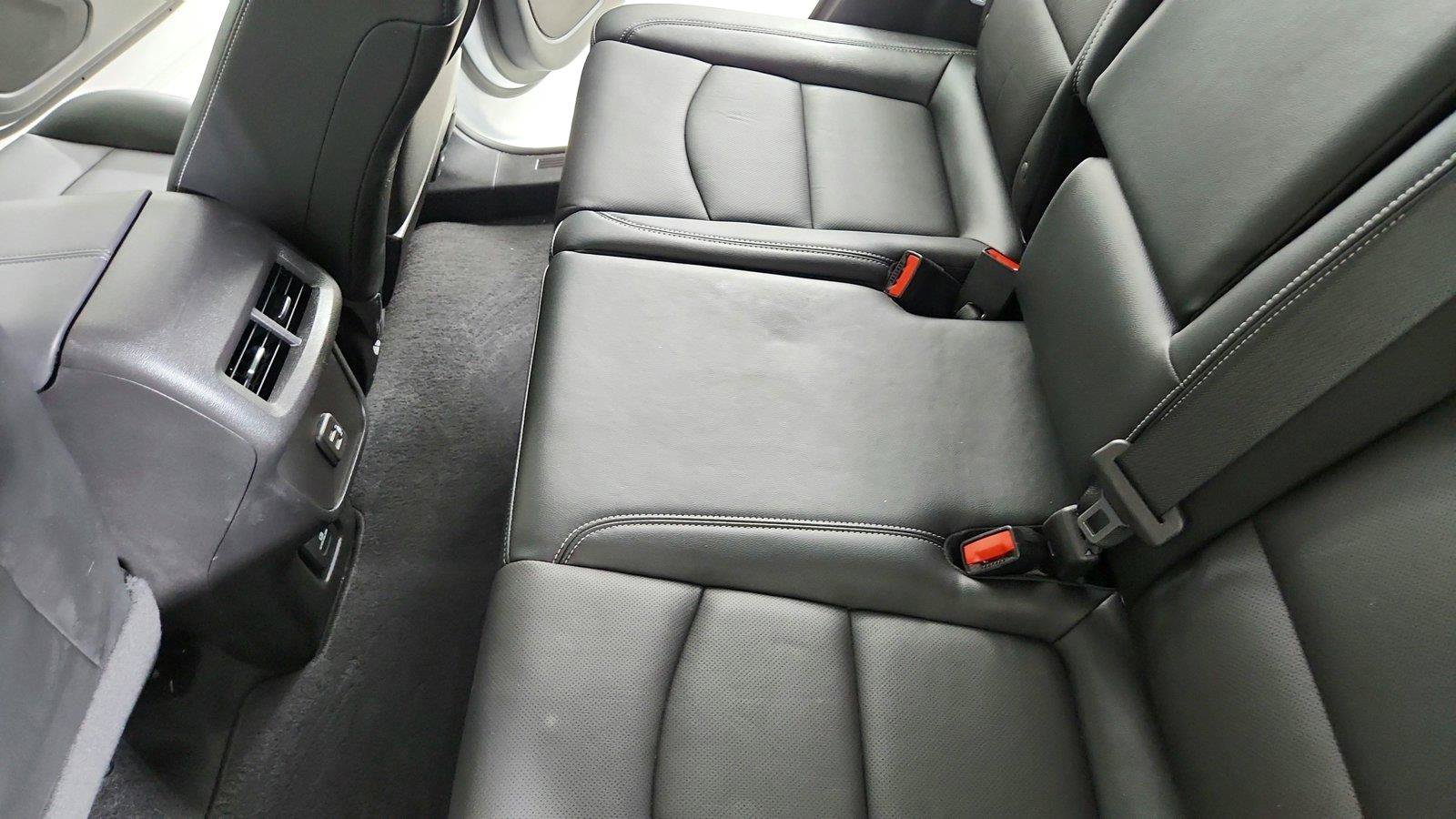Used 2024 GMC Terrain SLT AWD/4WD image 23