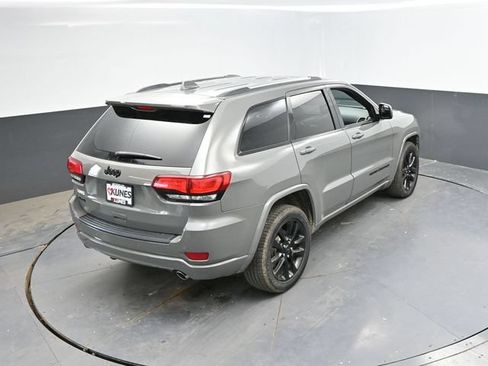 Used 2020 Jeep Grand Cherokee Altitude AWD/4WD image 37