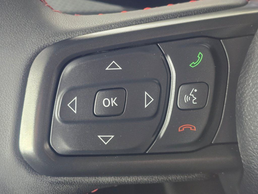 Used 2024 Jeep Wrangler Unlimited Rubicon AWD/4WD image 27