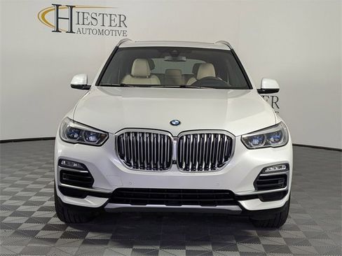 Used 2020 BMW X5 xDrive40i w/ Executive Package image 3