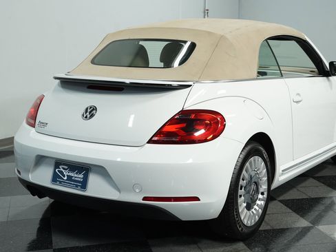 Used 2014 Volkswagen Beetle 1.8T image 10