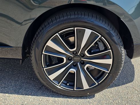 New 2026 Land Rover Range Rover SE image 34