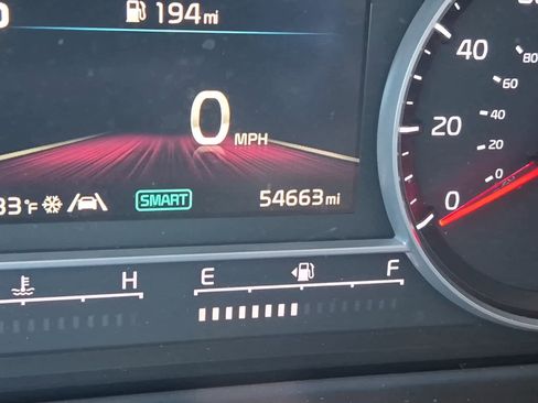 Used 2022 Kia Sorento LX image 17