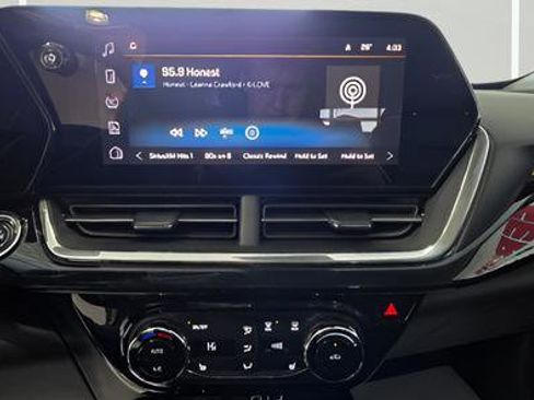 New 2026 Chevrolet Trax ACTIV FWD image 19