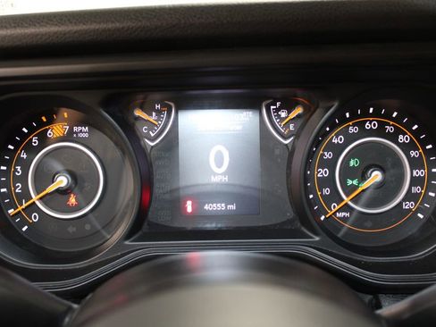 Used 2024 Jeep Wrangler Sport S image 19