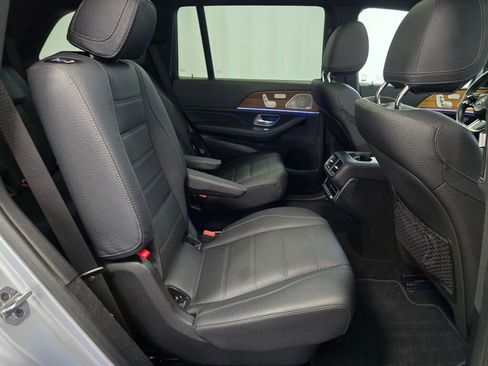 Used 2024 Mercedes-Benz GLS 450 4MATIC image 26
