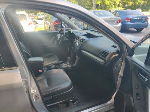 Used 2014 Subaru Forester 2.5i Limited AWD/4WD image 15