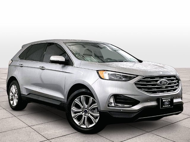 Used 2022 Ford Edge Titanium w/ Equipment Group 301A AWD/4WD image 2