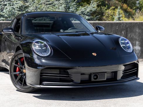 Certified 2026 Porsche 911 Carrera 4S AWD/4WD image 9