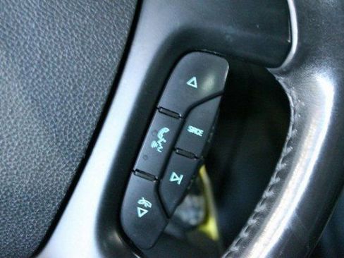 Used 2016 Buick Enclave Premium w/ Experience Buick Package image 18