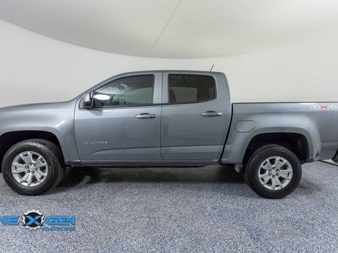 Used 2022 Chevrolet Colorado LT AWD/4WD image 4