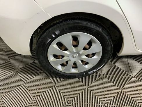 Used 2013 Toyota Prius C Two image 13